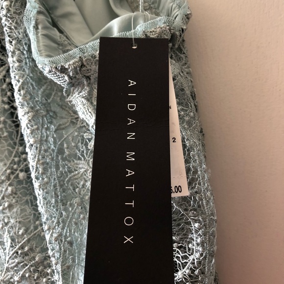 Aidan Mattox- Stunning shimmering halter gown – NWT-Prom or Wedding - Picture 5 of 11